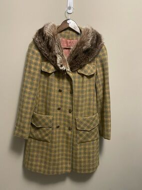 Vintage 70s Plaid Double Breasted Wool Blend Coat with Fur Collar Women’s Small